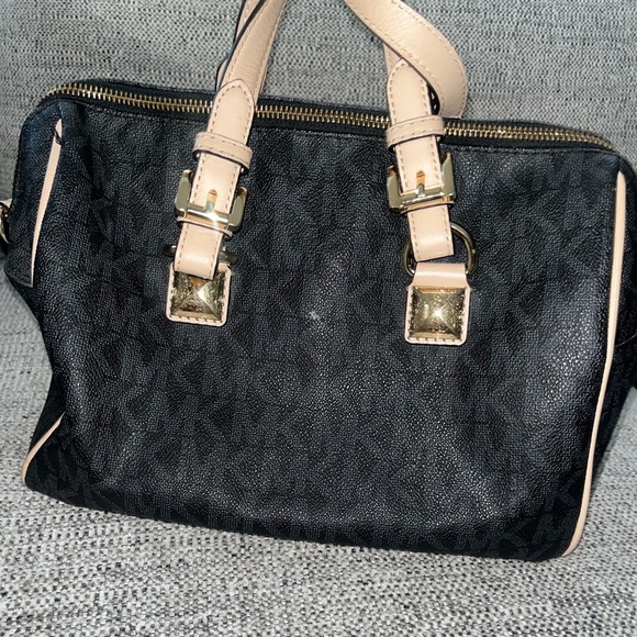 Michael Kors Black and Cream Satchel - Picture 2 of 7